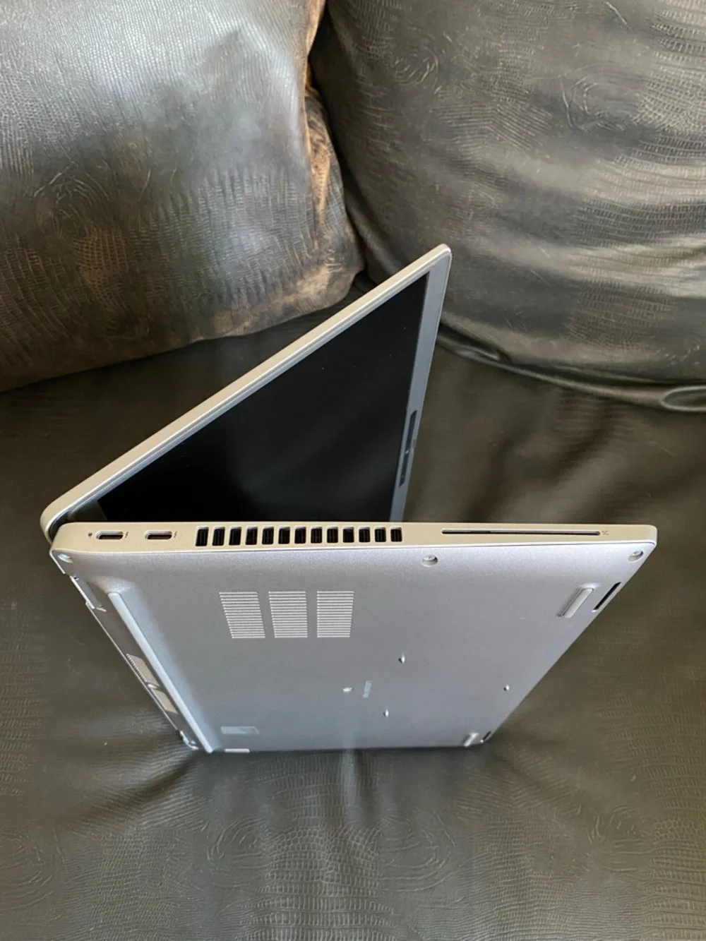 Dell Latitude 5420 14-inch Business Laptop